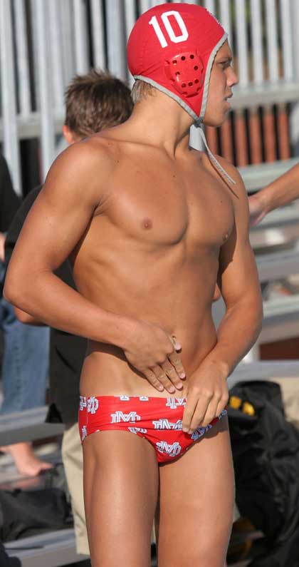 swimspeedo.jpg