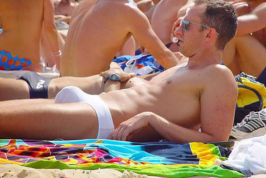 whitespeedoonbeach.jpg