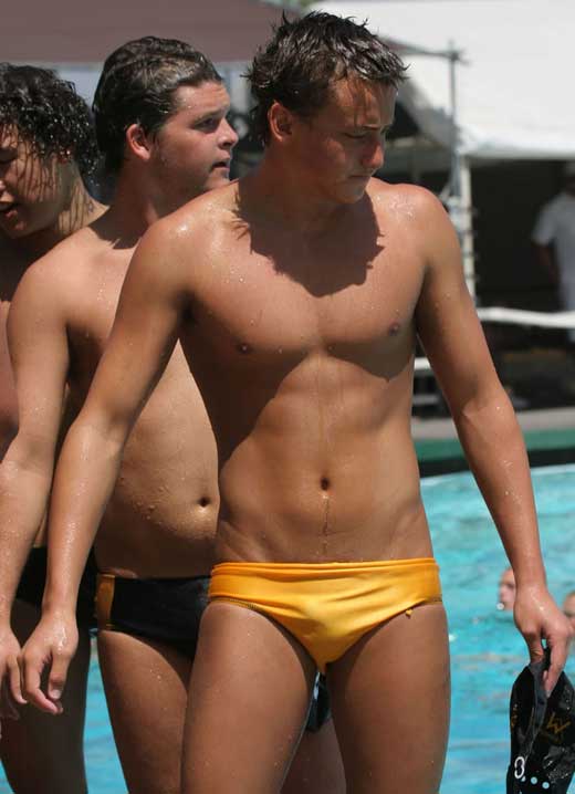yellowspeedo.jpg