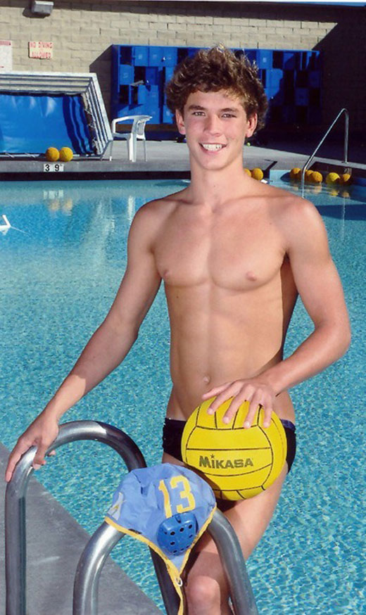 waterpolospeedo.jpg